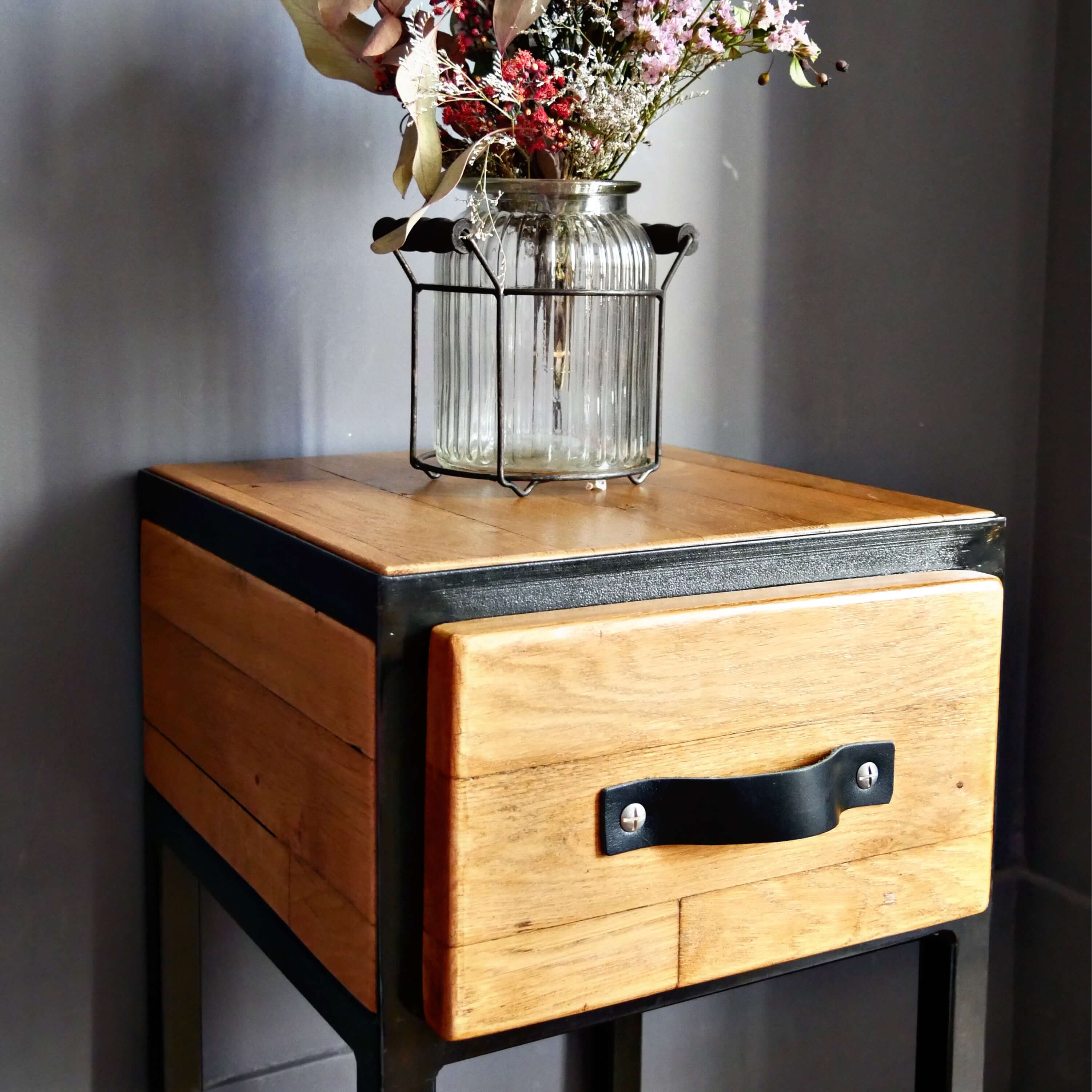 Table de chevet de Ute