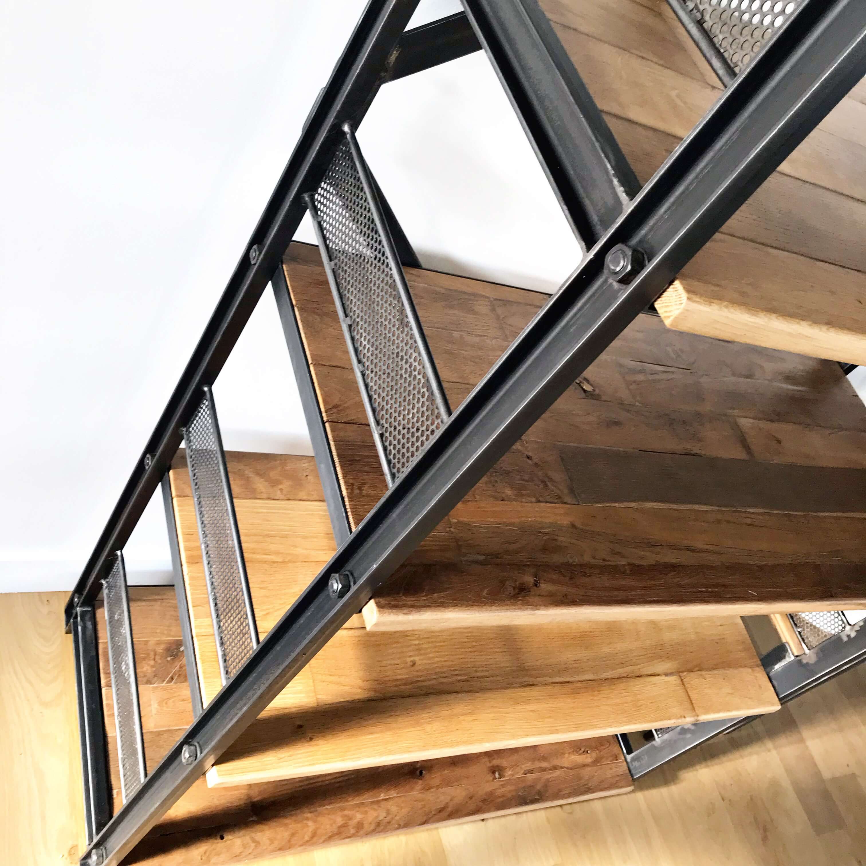 Etagere industrielle Richard coté gauche