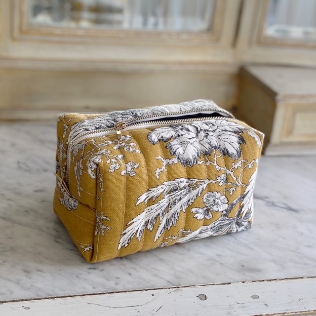 TROUSSE BEAUTE AMBRE (2)