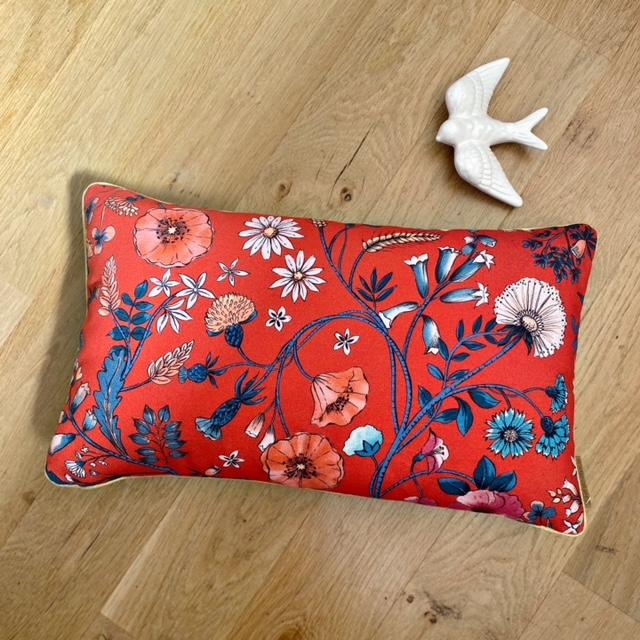 Coussin garance rouge fleurs des champs