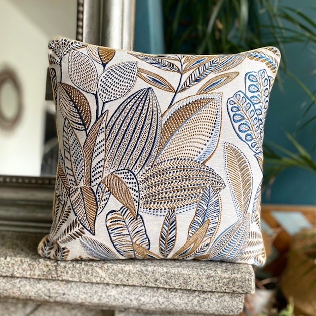 Coussin AUGUSTIN - NEW – Image 1